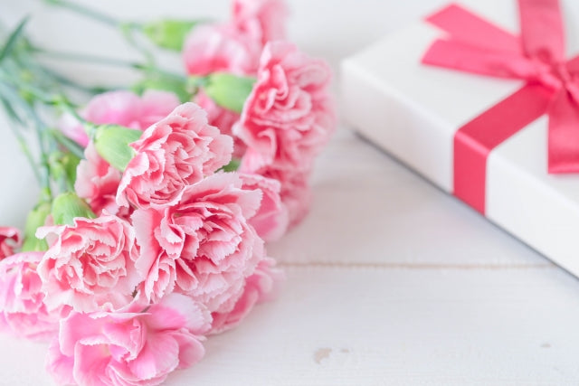 花やスイーツ・美容アイテムなど!母の日におすすめのプレゼント