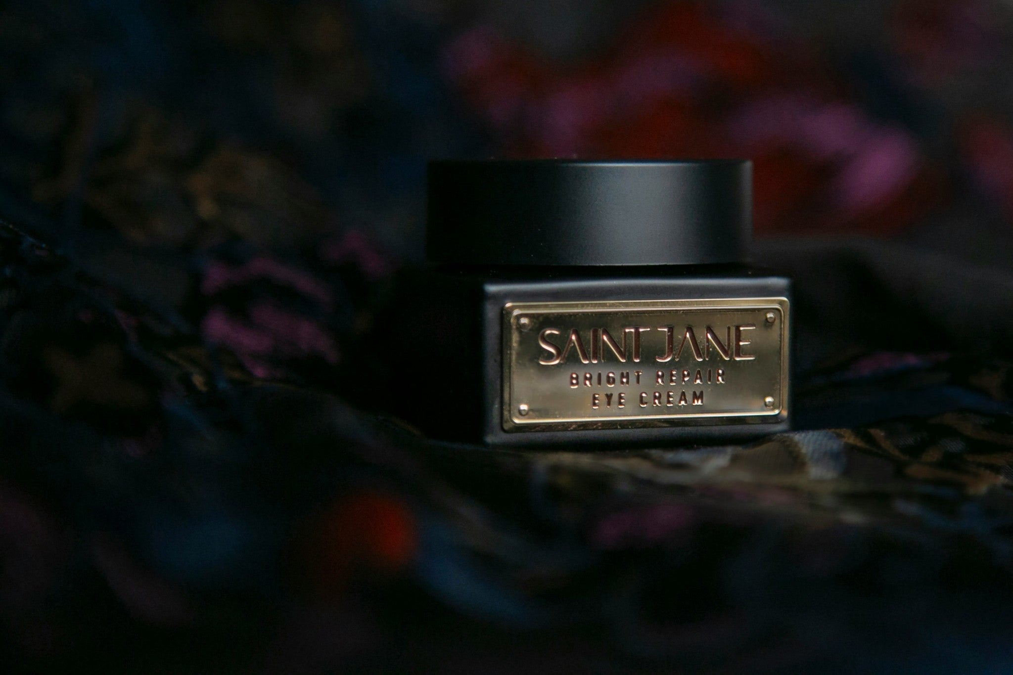 【2024年版】フェイススチーマーのおすすめ8選|選び方のポイントも紹介