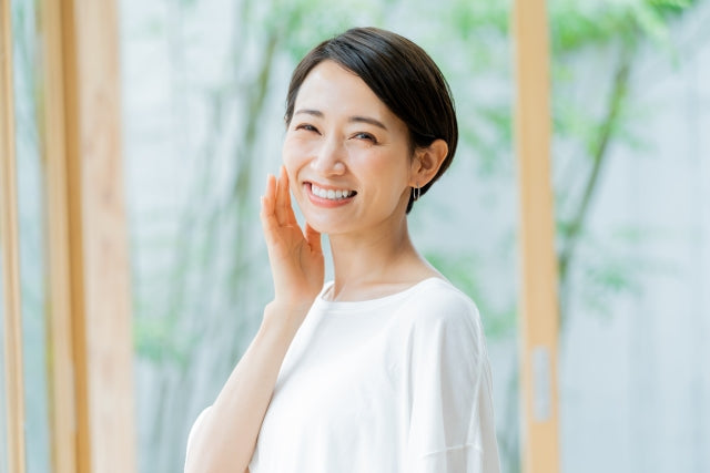 加湿器と美顔器の違いとは？スチーム式美顔器の効果や使い方を解説