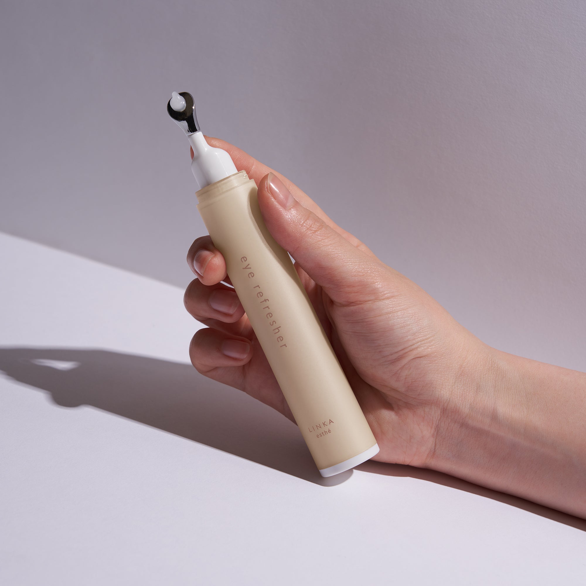 LINKA esthé アイリフレッシャー（目元用美容液）